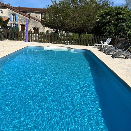 Bed and Breakfast Le Petit Bijou Saint-Fraigne Exterior foto