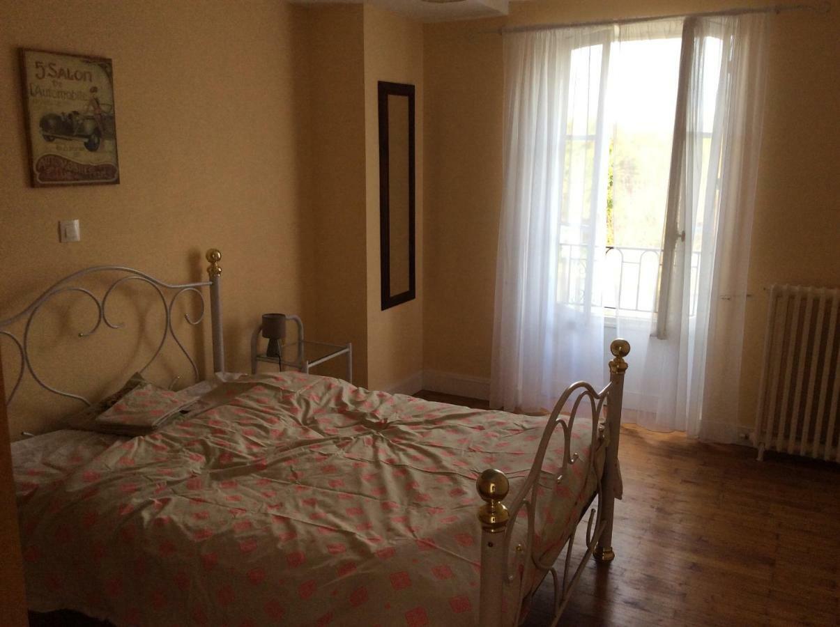 Bed and Breakfast Le Petit Bijou Saint-Fraigne Exterior foto